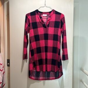 💖Pink Lily flannel shirt size women’s medium